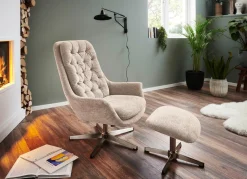 Bequemer Relax-Sessel mit Hocker