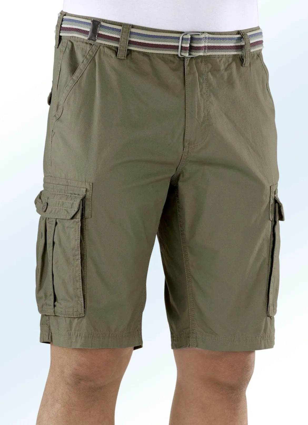 Bermudas mit Cargotaschen in 4 Farben