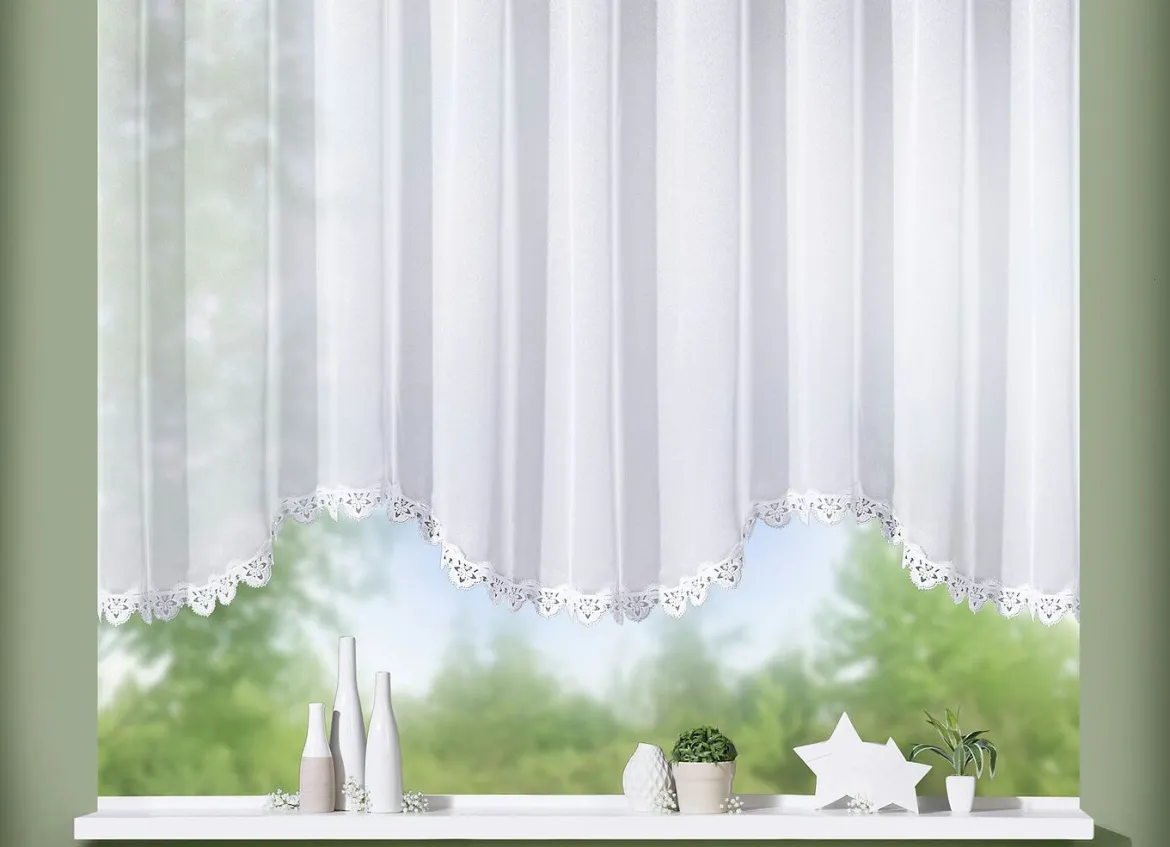 Blumenfenster-Store aus echter Plauener Spitze