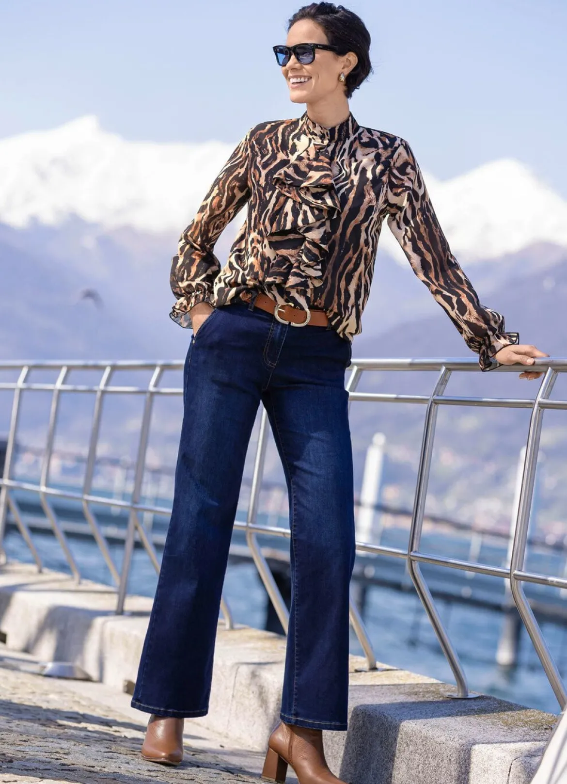 Bluse mit verspielten Volants