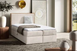 Boxspringbett mit Rahmen aus Wotaneiche