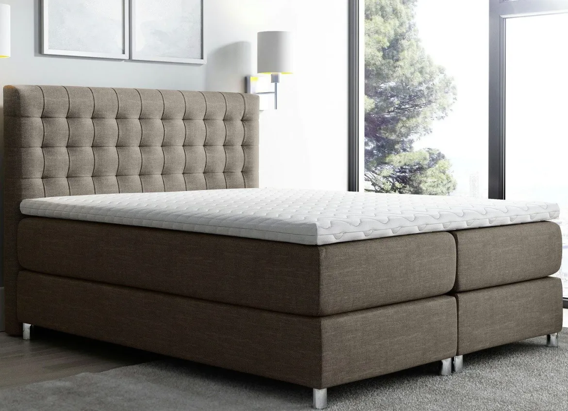 Boxspringbett mit Topper