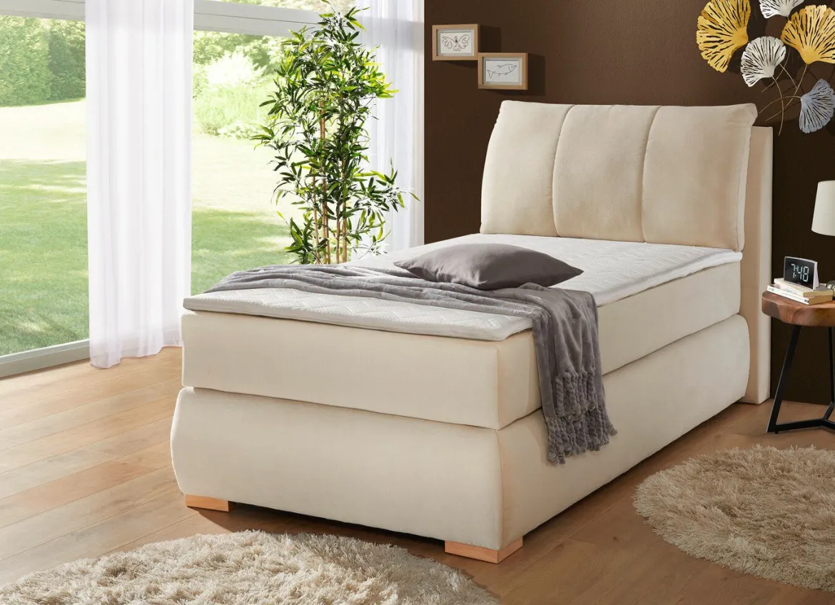 Boxspringbett mit Topper