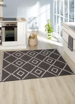 Brücken und Teppiche im natürlichen Sisal-Look