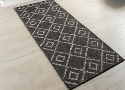 Brücken und Teppiche im natürlichen Sisal-Look