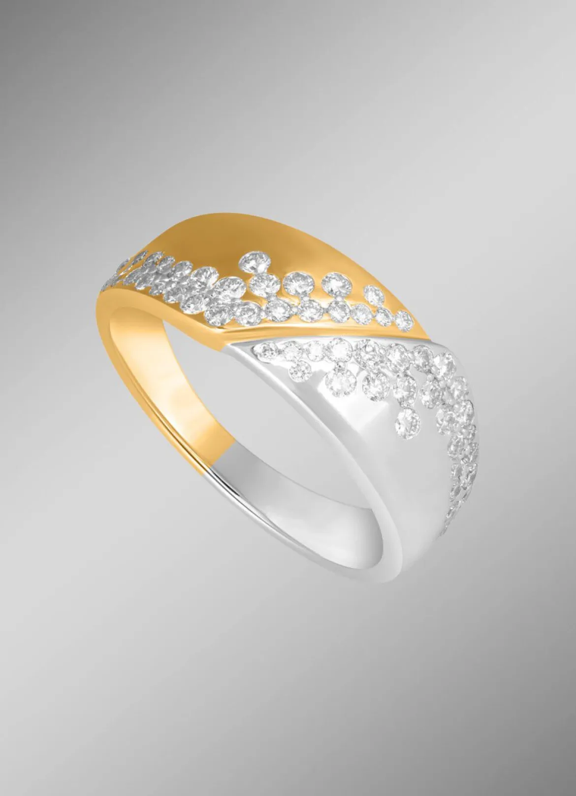 Damenring in Bicolor mit 58 Brillanten