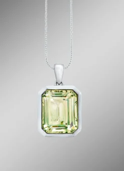 Effektvoller Anhänger mit echt grünem Amethyst