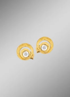 Elegante Ohrstecker mit Brillant