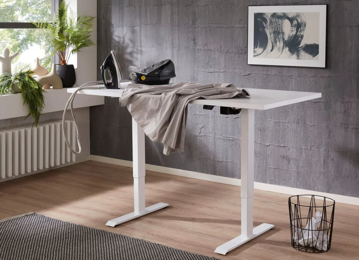 Elektrisch höhenverstellbarer Schreibtisch