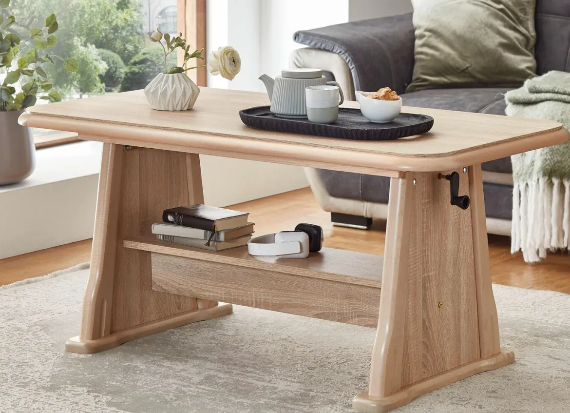 Funktionaler Couchtisch mit großem Ablageboden