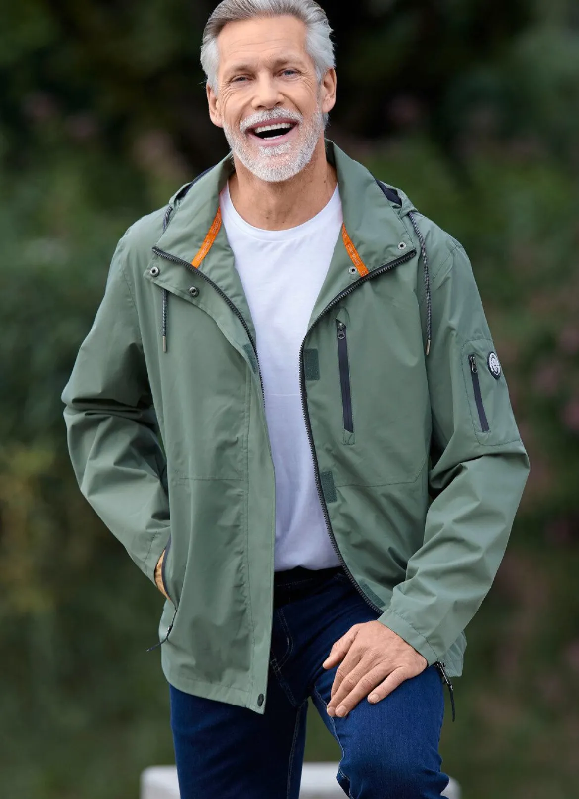 Funktionsjacke mit Kapuze