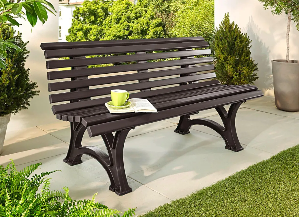 Gartenbank aus hochwertigem Kunststoff