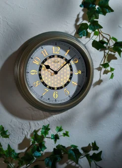 Gartenuhr mit Beleuchtung