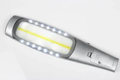 Handliche und praktische LED-Lupe