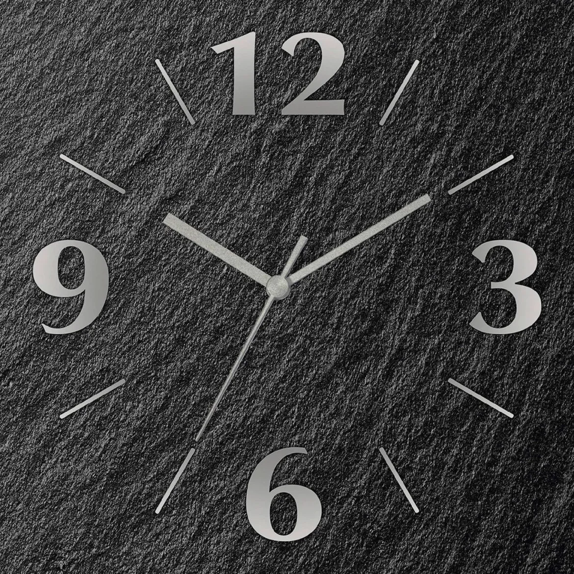 Hochwertige Wanduhr in Schiefer-Optik