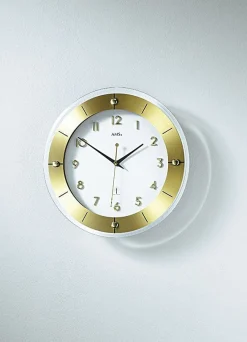 Hochwertige Wanduhr von AMS, aus facettiertem Mineralglas