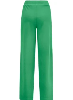 Hose in modischer Weite