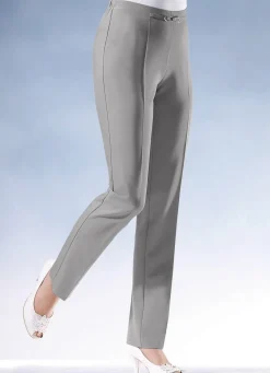 Hose mit modisch schmaler Fußweite