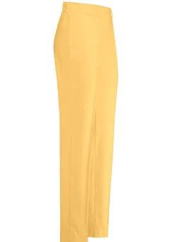 Hose mit Ziersteppungen