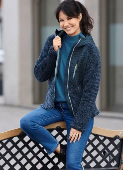 Jacke im aktuellen Materialmix