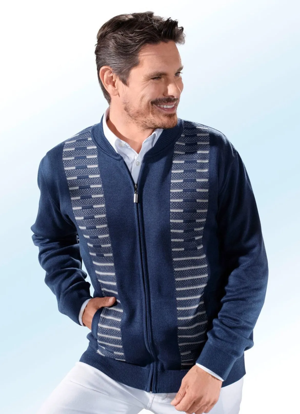 Jacke mit durchgehendem Reißverschluss in 2 Farben