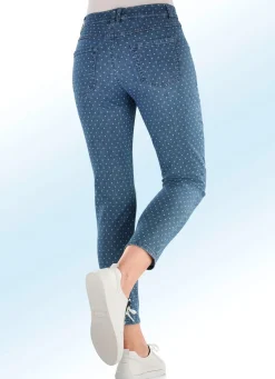 Jeans mit angesagter Punktedessinierung