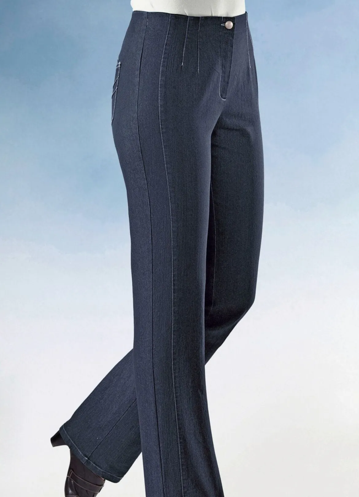 Jeans mit figurgünstiger Teilungsnaht