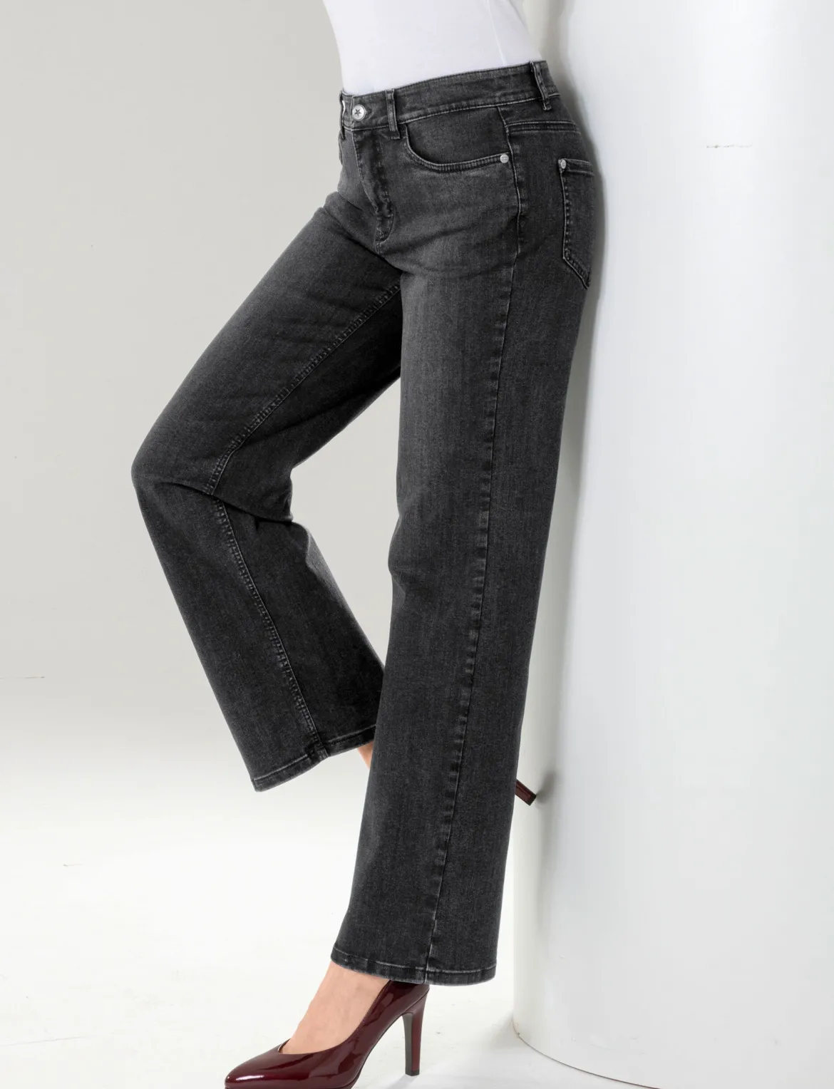 Jeans mit Stern-Details
