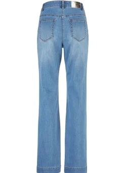 Jeans mit trendigen Zierknöpfen