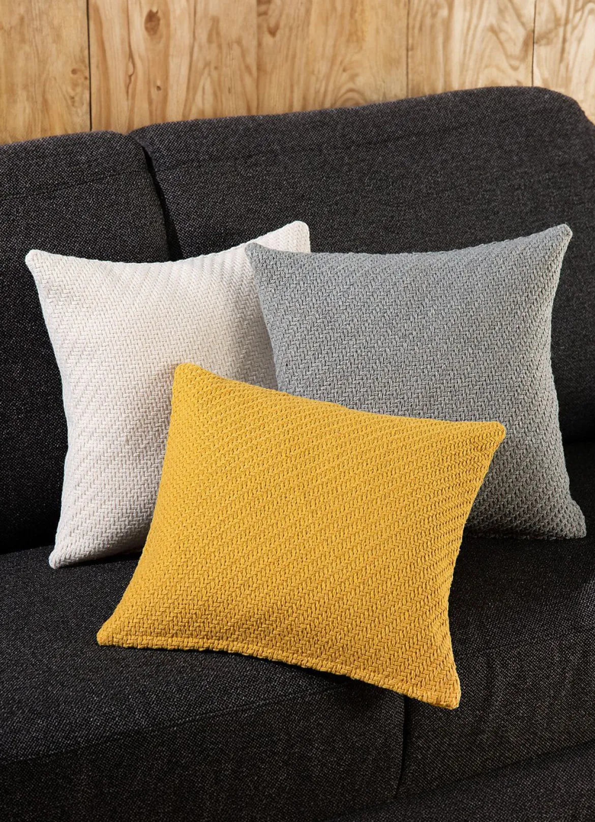 Kissenbezug in Strickoptik