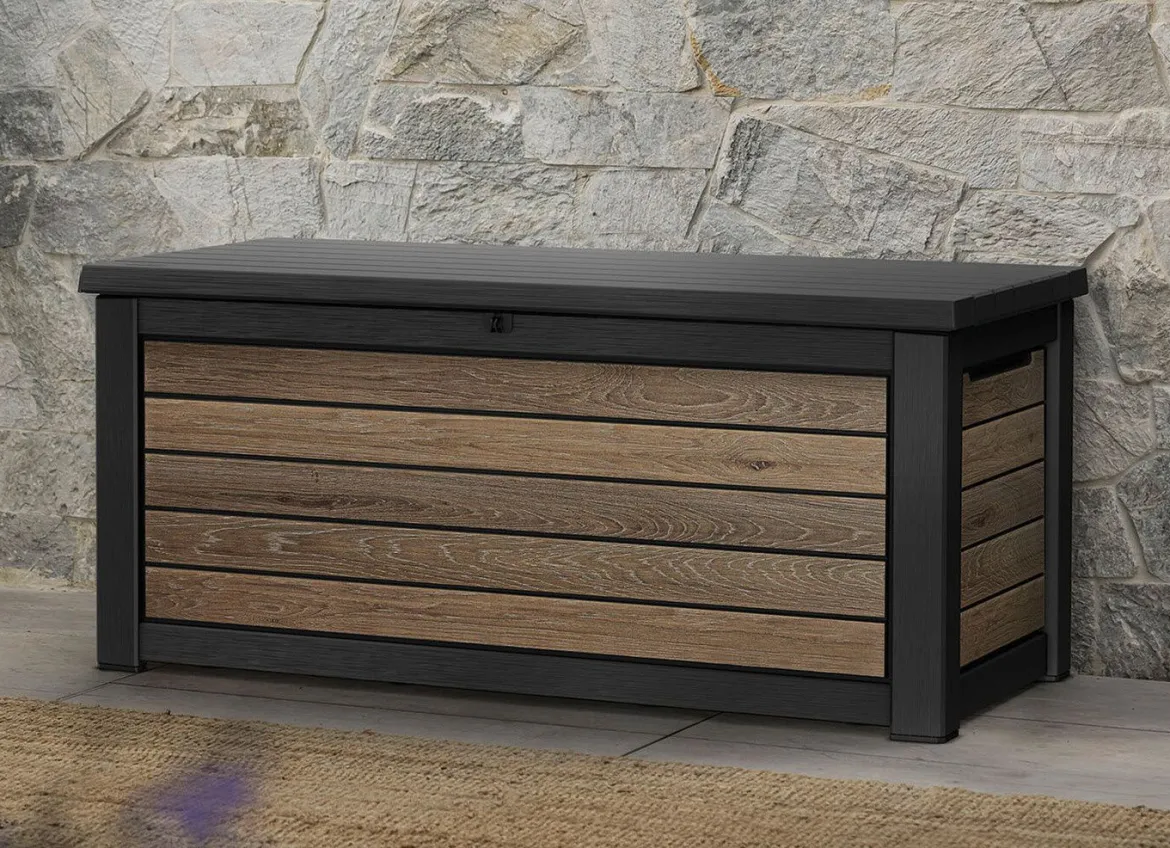 Kissenbox in trendiger Holzoptik
