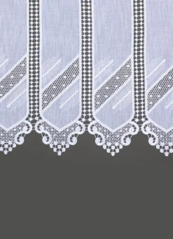 Kleinfenster-Store mit Macramé-Abschluss