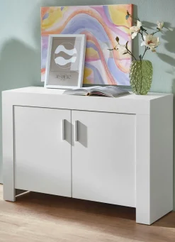 Kommode mit Griffen in Aluminium-Optik