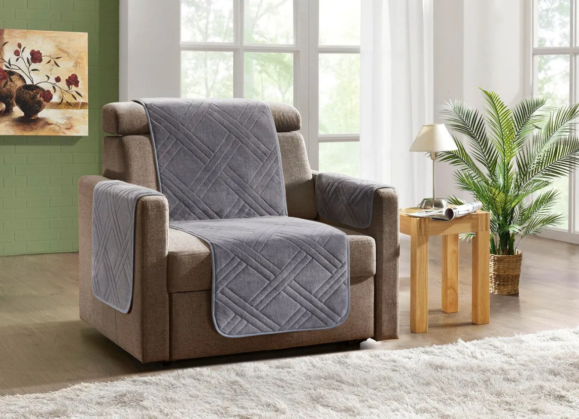 Kuschelweiche Wohnaccessoires mit Bandeinfassung