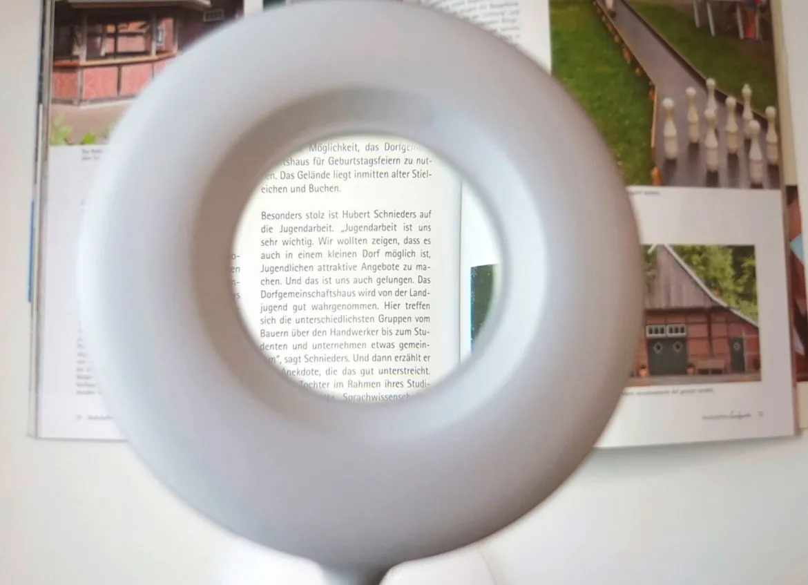 LED-Lupenlampe mit 8-facher Vergrößerung