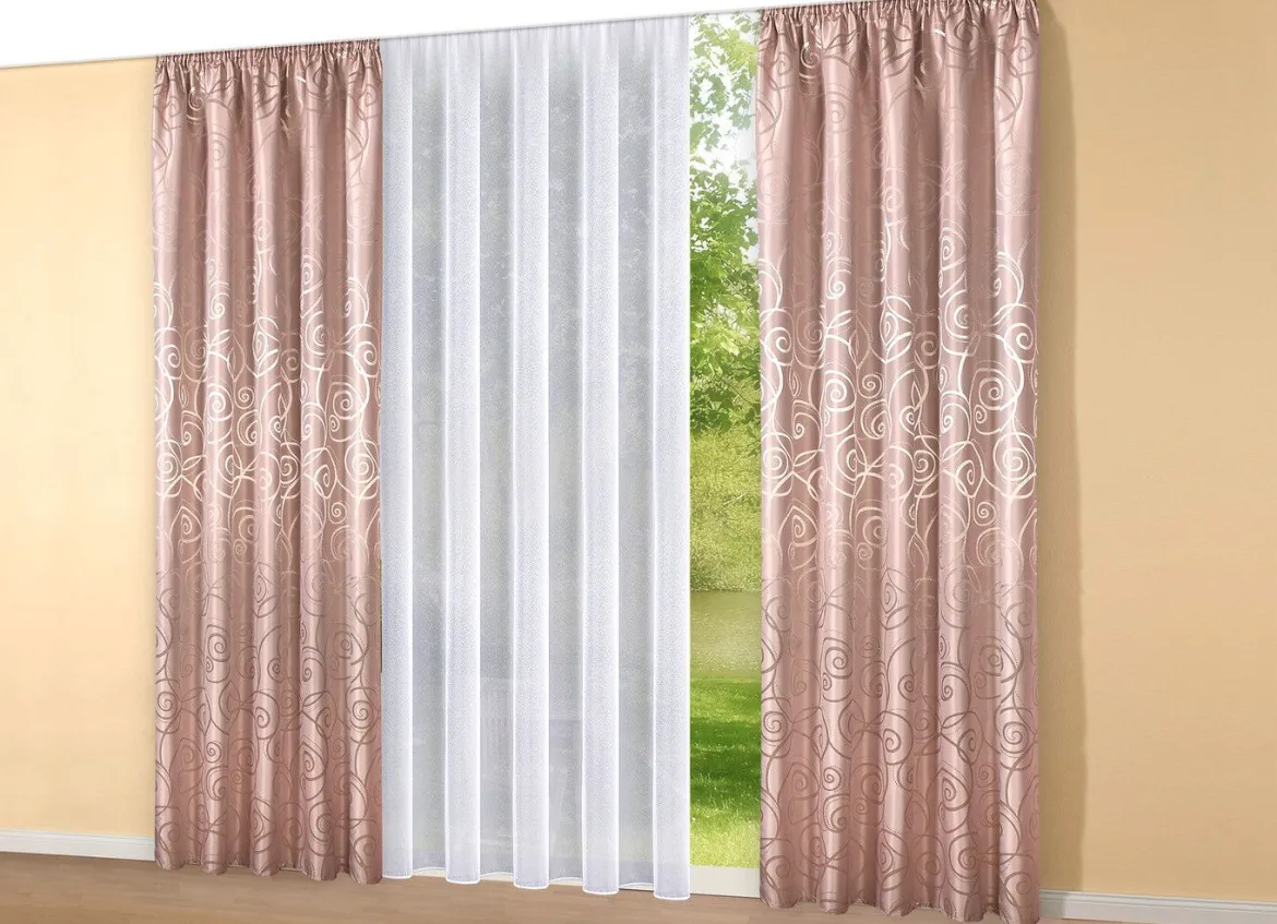 Leicht transparenter Store mit Automatikfaltenband