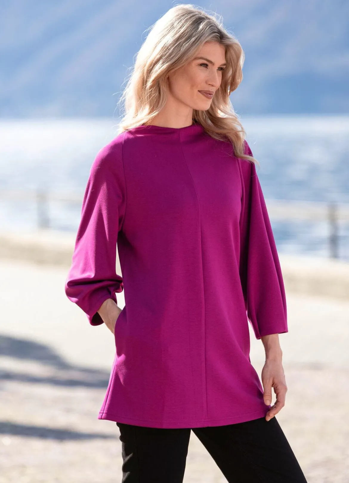 Longshirt mit seitlichen Eingrifftaschen