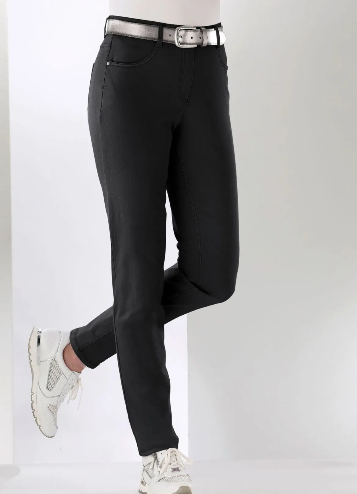 Magic-Jeans mit hohem Stretchanteil