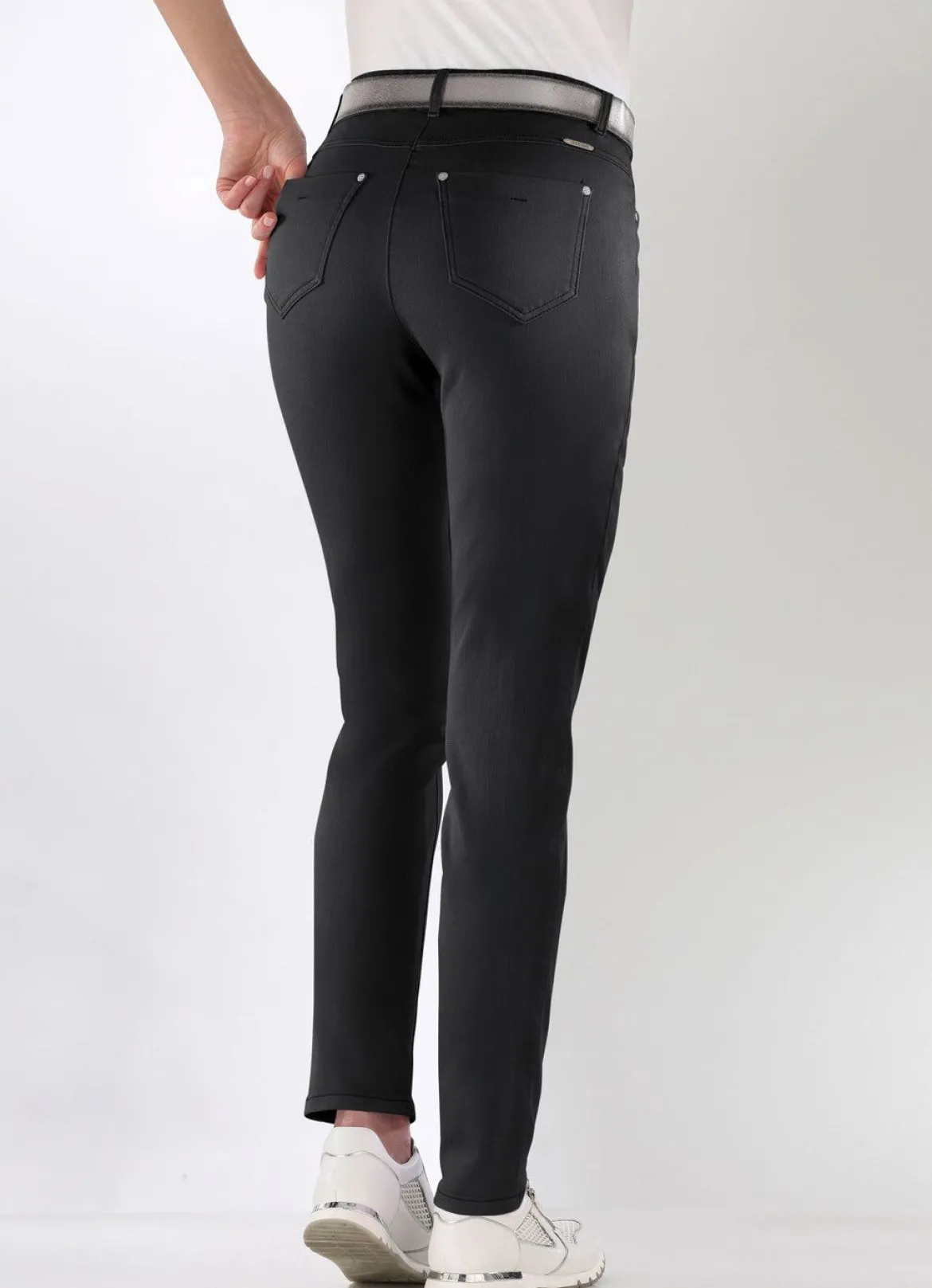 Magic-Jeans mit hohem Stretchanteil