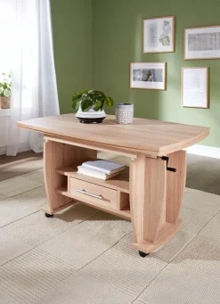 Moderner Couchtisch auf Rollen