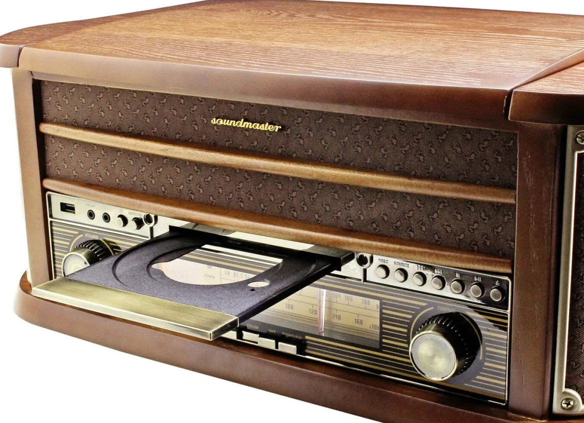 Nostalgie-Stereoanlage mit MP3-Direktaufnahmefunktion