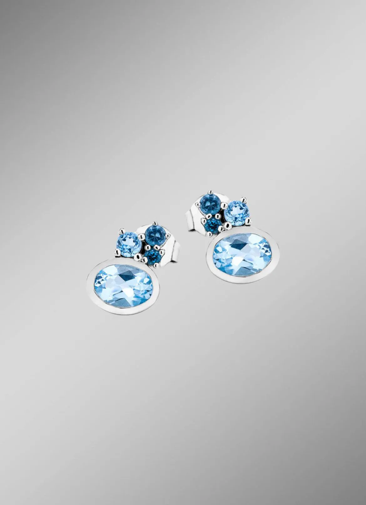 Ohrstecker mit Blautopas (beh.)
