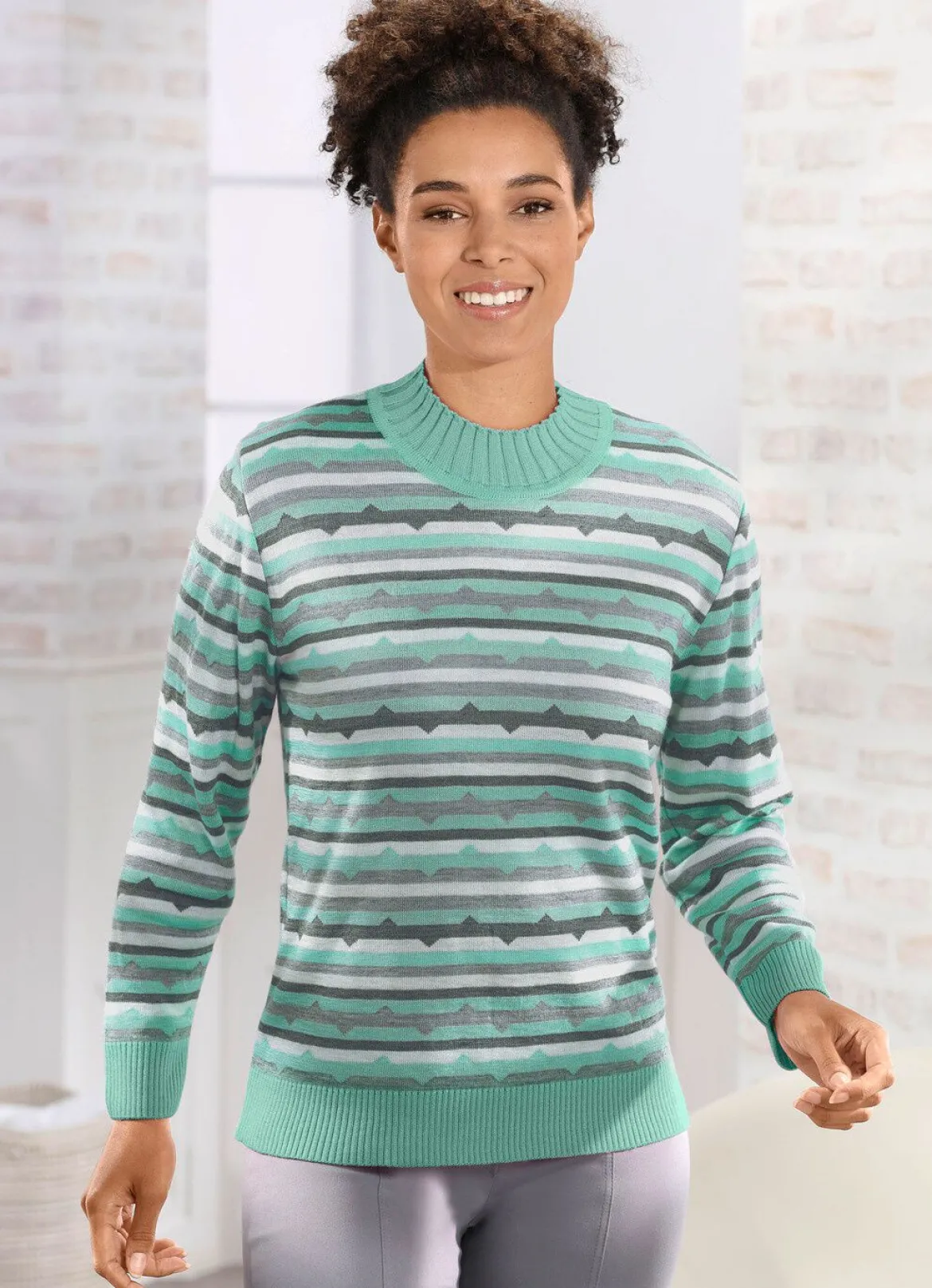 Pullover in Feinstrick