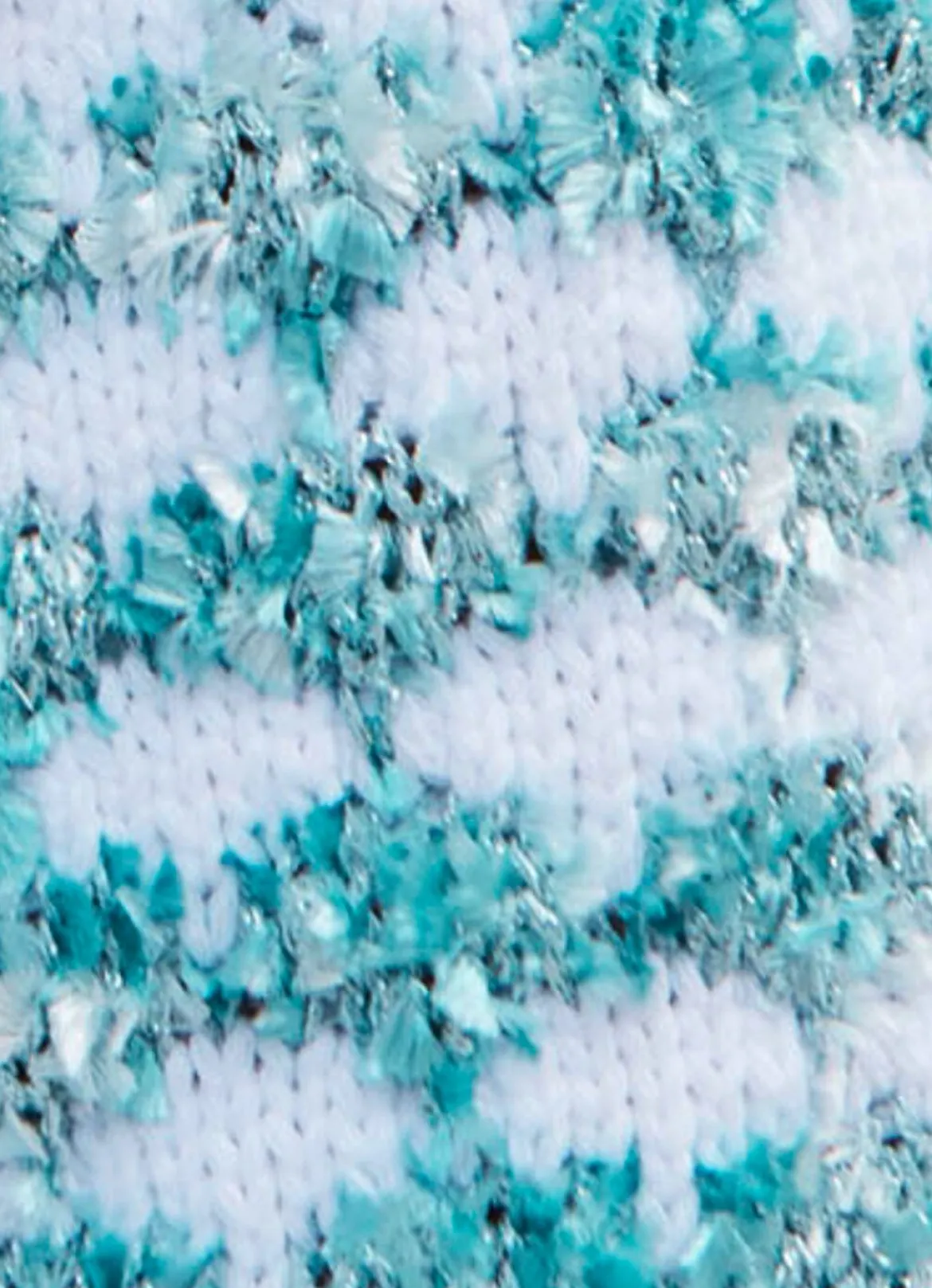 Pullover in Garnmix mit Federgarn