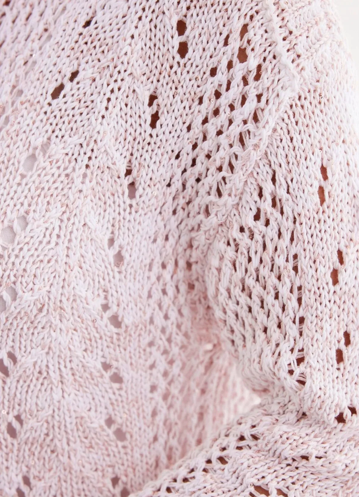 Pullover mit edlem glänzendem Paillettengarn