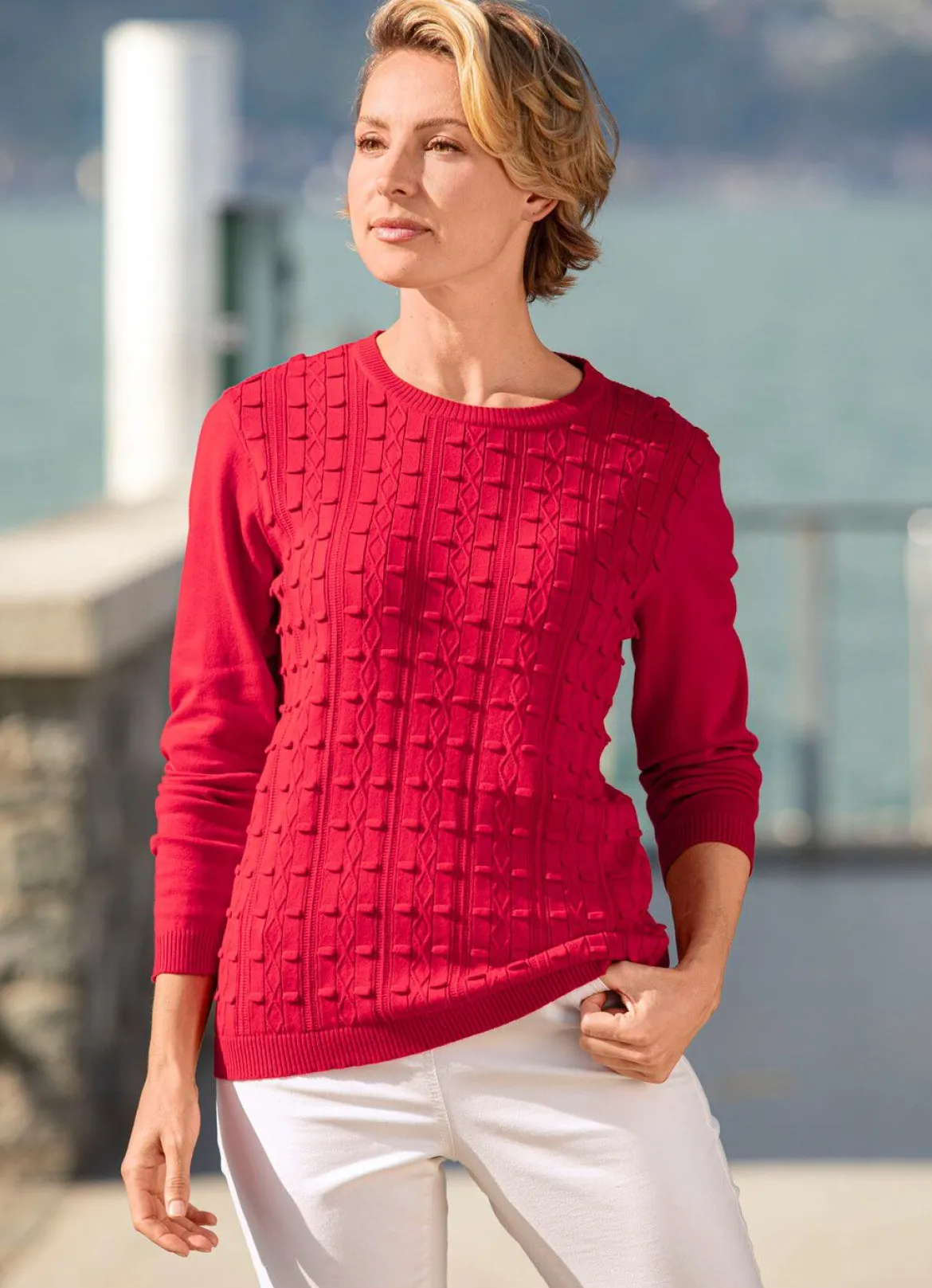 Pullover mit streckendem Strukturmuster