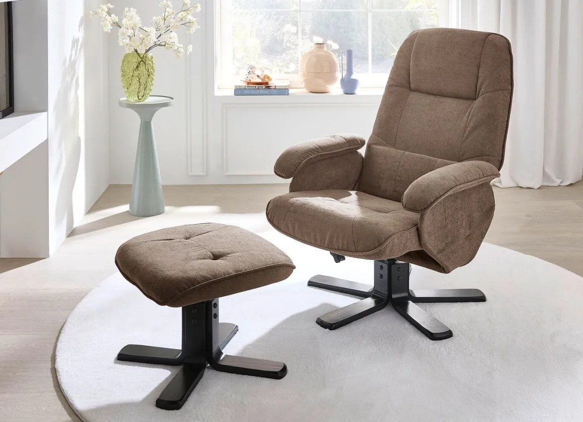 Relax-Sessel mit Hocker