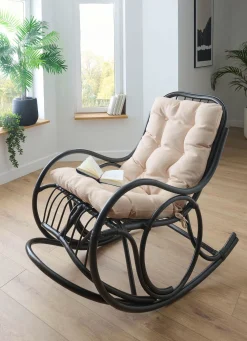 Schaukelstuhl aus handgeflochtenem Rattanrohr