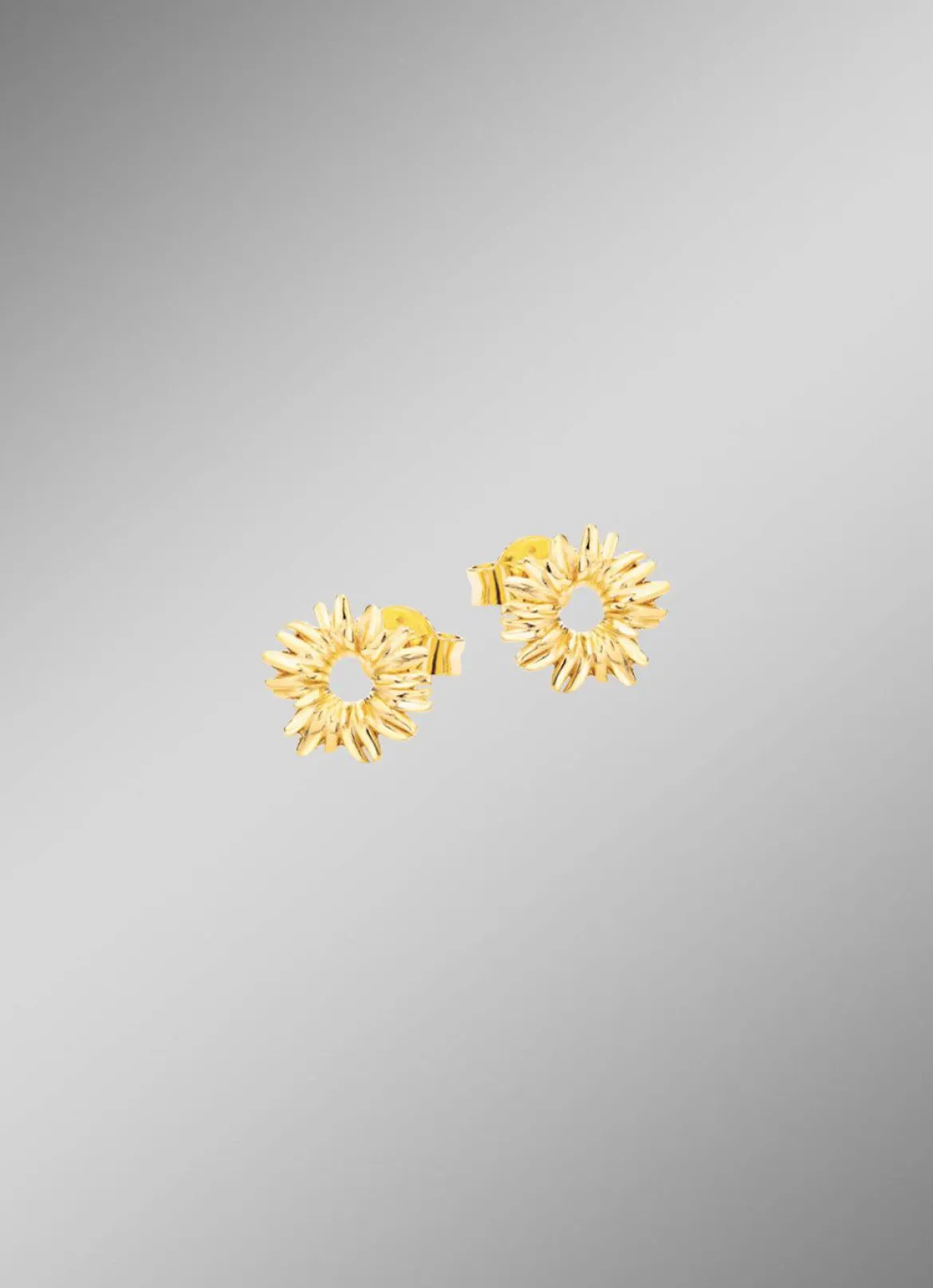 Schicke Ohrstecker im Blumen-Design