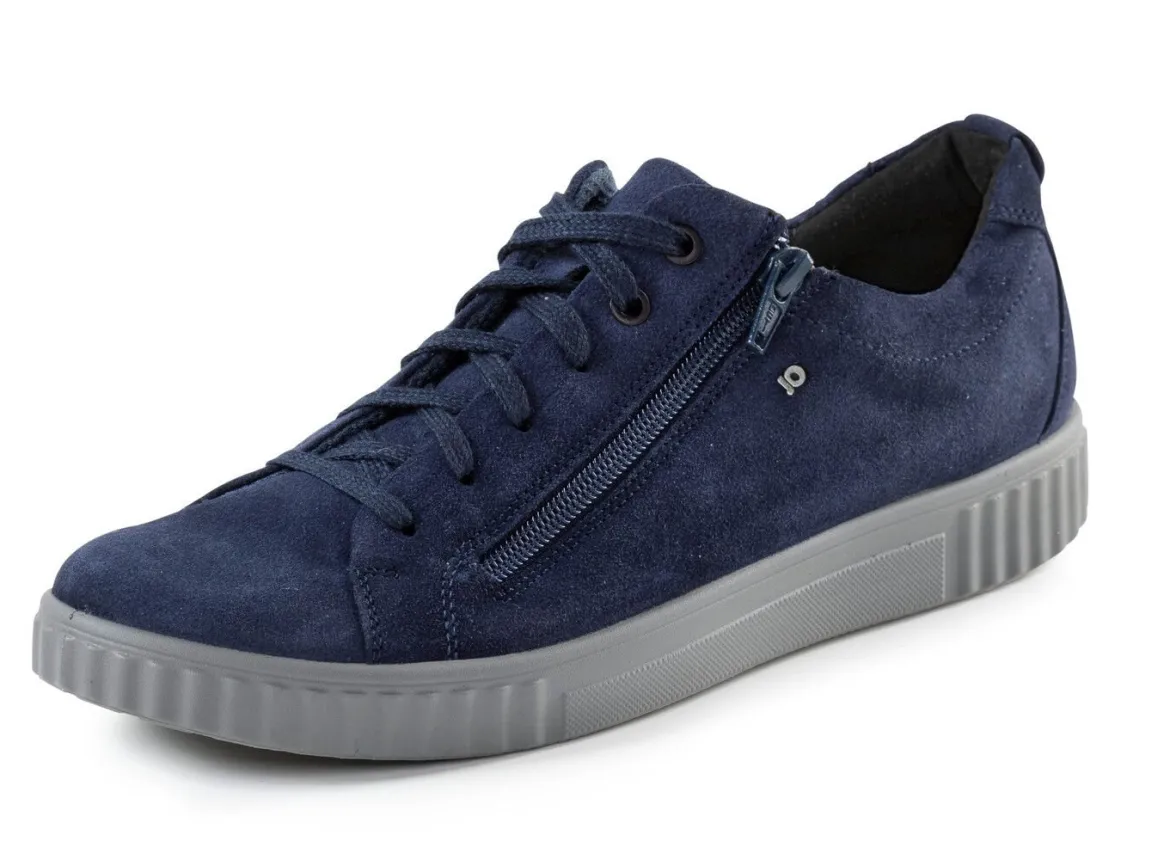 Schnürschuh mit atmungsaktivem Fußbett